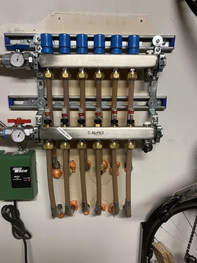 Plumber performing Sink Repair at a residential property in Peralta